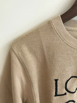 Embroidered Letter Logo Bodyguard Men's and Women's Classic Round Neck Sweatshirt Pullover
Embroidered Letter Logo Bodyguard Men's and Women's Classic Round Neck Sweatshirt Pullover