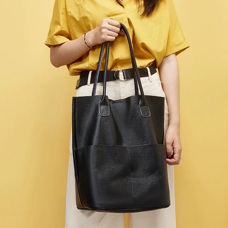 Leather women's bag autumn and winter new European and American fashion cowhide single shoulder bag mother big bag handbag
Leather women's bag autumn and winter new European and American fashion cowhide single shoulder bag mother big bag handbag