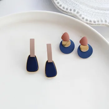 S925 Silver Needle South Korea Dongdaemun Earrings Geometric Shapes Irregular Earrings Creative Contrast Color Elegant Ear Stud
S925 Silver Needle South Korea Dongdaemun Earrings Geometric Shapes Irregular Earrings Creative Contrast Color Elegant Ear Stud
