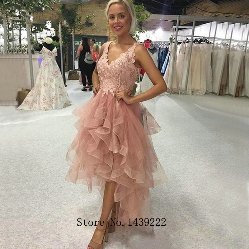 Ruffles High Low V Neck Evening Dresses Prom Lace Appliques Arabic Vestidos De Fiesta De Noche Robe De Soiree Plus
Ruffles High Low V Neck Evening Dresses Prom Lace Appliques Arabic Vestidos De Fiesta De Noche Robe De Soiree Plus