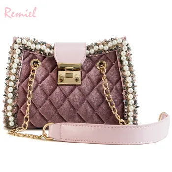 Women's Designer Handbag 2021 Fashion New High quality Velvet Women bag Pearl Lace Chain Shoulder Messenger bag Ladies Tote bags
Women's Designer Handbag 2021 Fashion New High quality Velvet Women bag Pearl Lace Chain Shoulder Messenger bag Ladies Tote bags