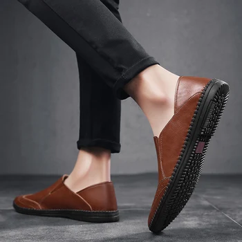 Sneaker fashion sale causal black sport footwear leather loafers 2020 Casual shoes men man leisure hot mens boots casual sports
Sneaker fashion sale causal black sport footwear leather loafers 2020 Casual shoes men man leisure hot mens boots casual sports