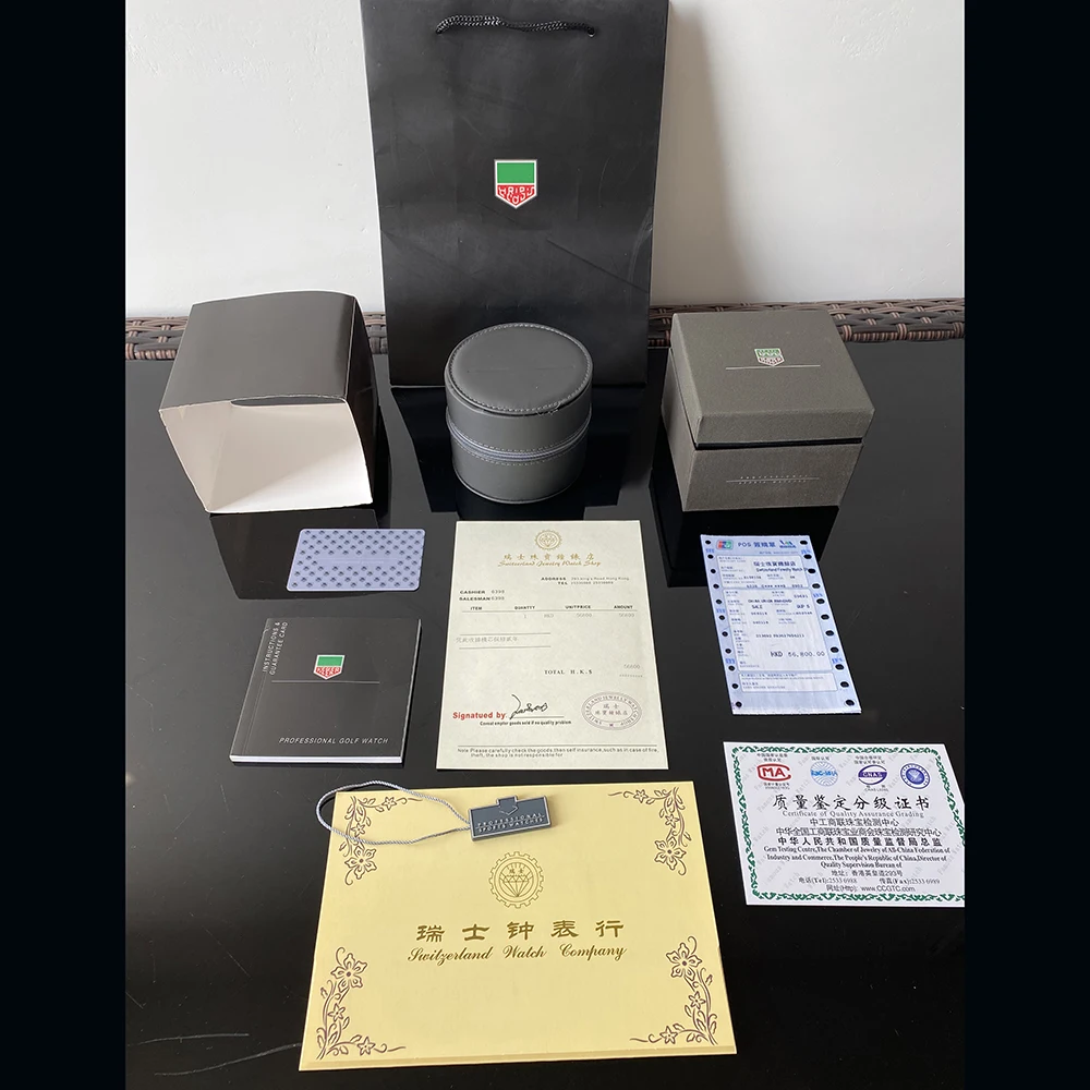 luxury round black leather Box Watch Boxs Casual for tag Leather Watch Boxes booklet card tagsand papers in english TT Box
luxury round black leather Box Watch Boxs Casual for tag Leather Watch Boxes booklet card tagsand papers in english TT Box
