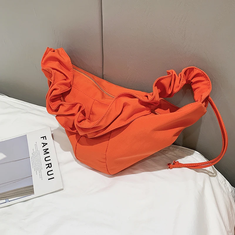 с досавкой Designer Branded Small Half Moon Shoulder Crossbody Bags For Women 2020 Trend Handbags Travel Trending Hand Bag
с досавкой Designer Branded Small Half Moon Shoulder Crossbody Bags For Women 2020 Trend Handbags Travel Trending Hand Bag