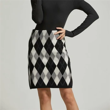 Winter Elegant Plaid Knitted Skirt Women 2019 Autumn Elastic Waist Soft Warm Fabric Slim Bodycon Vogue Bottoming Knitting Skirt 
Winter Elegant Plaid Knitted Skirt Women 2019 Autumn Elastic Waist Soft Warm Fabric Slim Bodycon Vogue Bottoming Knitting Skirt