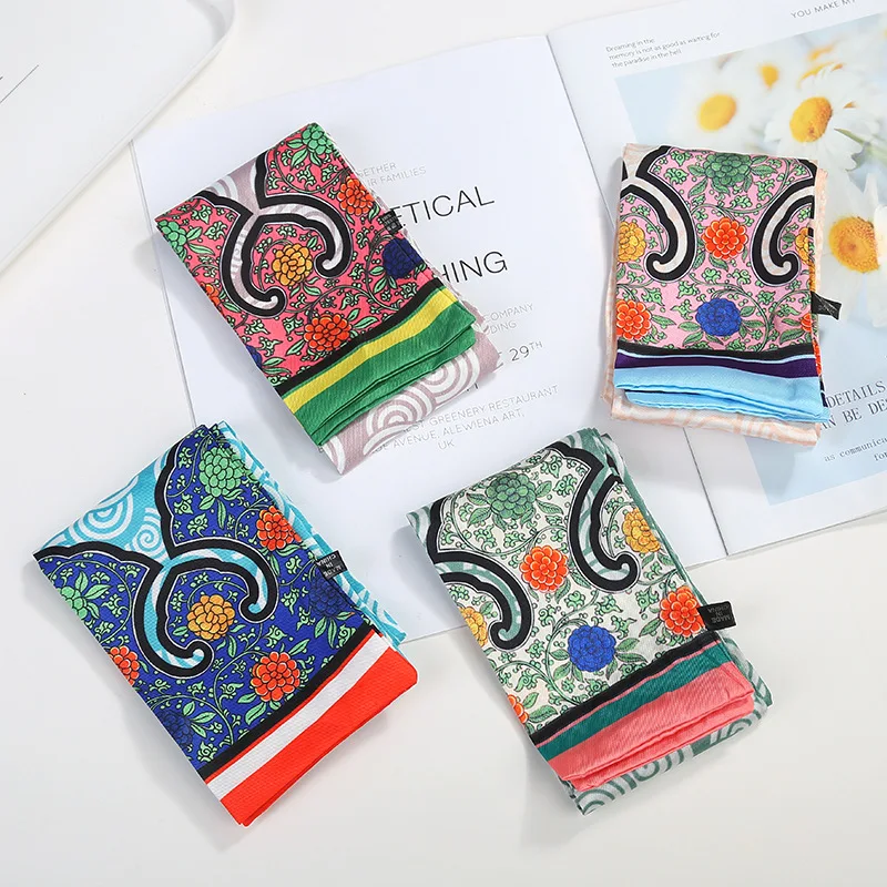 Long Double-layer Scarves Retro Small Neckerchief Ethnic Style Printed Silk Scarf Versatile Multi-function Tie Autumn Streamer
Long Double-layer Scarves Retro Small Neckerchief Ethnic Style Printed Silk Scarf Versatile Multi-function Tie Autumn Streamer