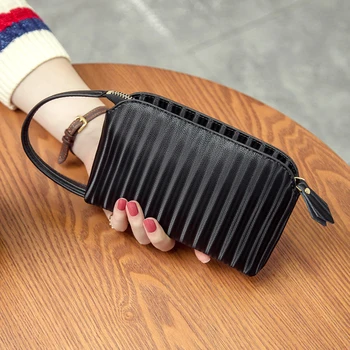 Purse Female 2020 New Fashion Ladies Wallet shou lin bao Small Bag Hand Mini Designer clutches
Purse Female 2020 New Fashion Ladies Wallet shou lin bao Small Bag Hand Mini Designer clutches