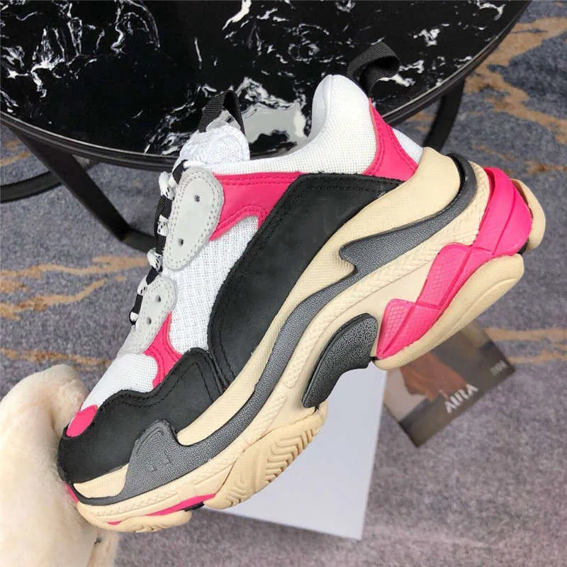 2019 New autumn winter thick sole boy girl thick sole shoe Recreational sports students increase running shoes
2019 New autumn winter thick sole boy girl thick sole shoe Recreational sports students increase running shoes