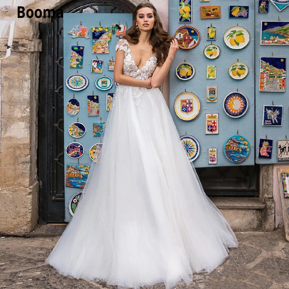 Booma White Wedding Dresses Lace Appliaues 3D Flowers Sexy Double V-neck Beach Boho Tulle Bridal Gown Floor Length Plus Size
Booma White Wedding Dresses Lace Appliaues 3D Flowers Sexy Double V-neck Beach Boho Tulle Bridal Gown Floor Length Plus Size