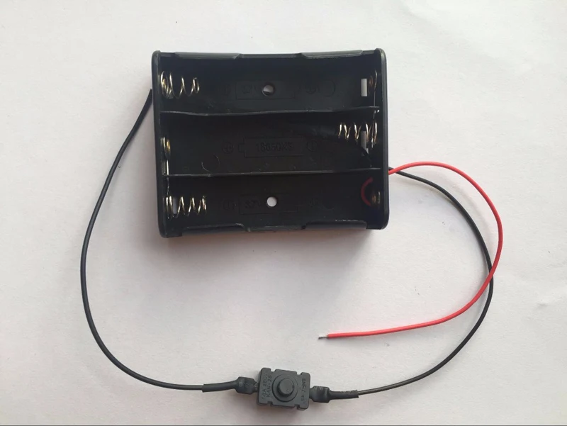 15pcs/lot MasterFire Plastic 3 x 3.7V 18650 Batteries Clip Storage Holder Box Black Case Shell With Wire Switch On&Off
15pcs/lot MasterFire Plastic 3 x 3.7V 18650 Batteries Clip Storage Holder Box Black Case Shell With Wire Switch On&Off