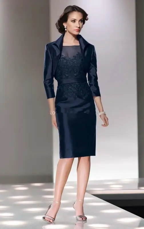 Navy Blue Elegant Appliques 2020 Mother of the Bride Dresses with Jacket Sleeves Knee Length Suit Mother Party Dresses Vestidos 
Navy Blue Elegant Appliques 2020 Mother of the Bride Dresses with Jacket Sleeves Knee Length Suit Mother Party Dresses Vestidos