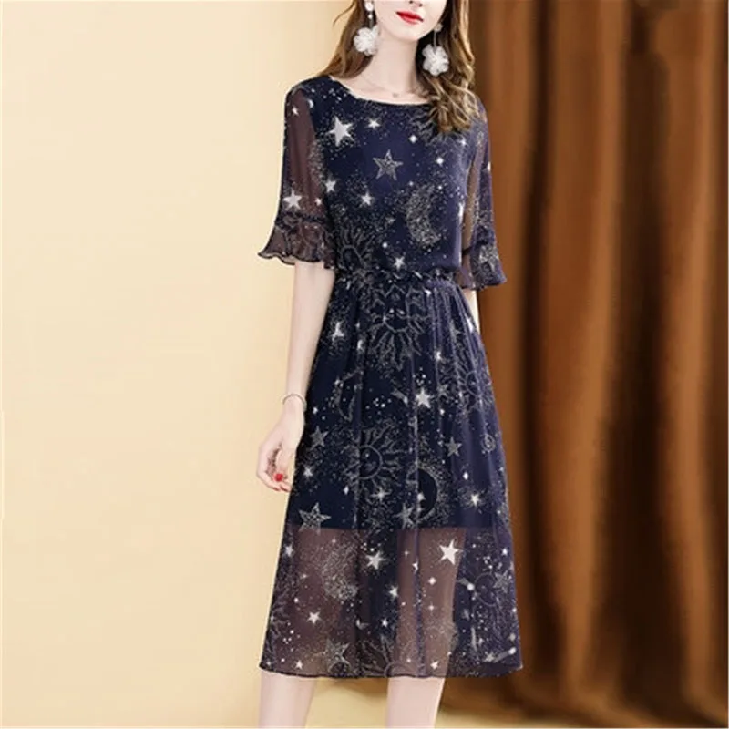Summer Starry Sky Pattern Printing Temperament O-Neck MeshTrumpet Sleeve Drawstring Waist Silk Navy Dresses for Women A-Line
Summer Starry Sky Pattern Printing Temperament O-Neck MeshTrumpet Sleeve Drawstring Waist Silk Navy Dresses for Women A-Line