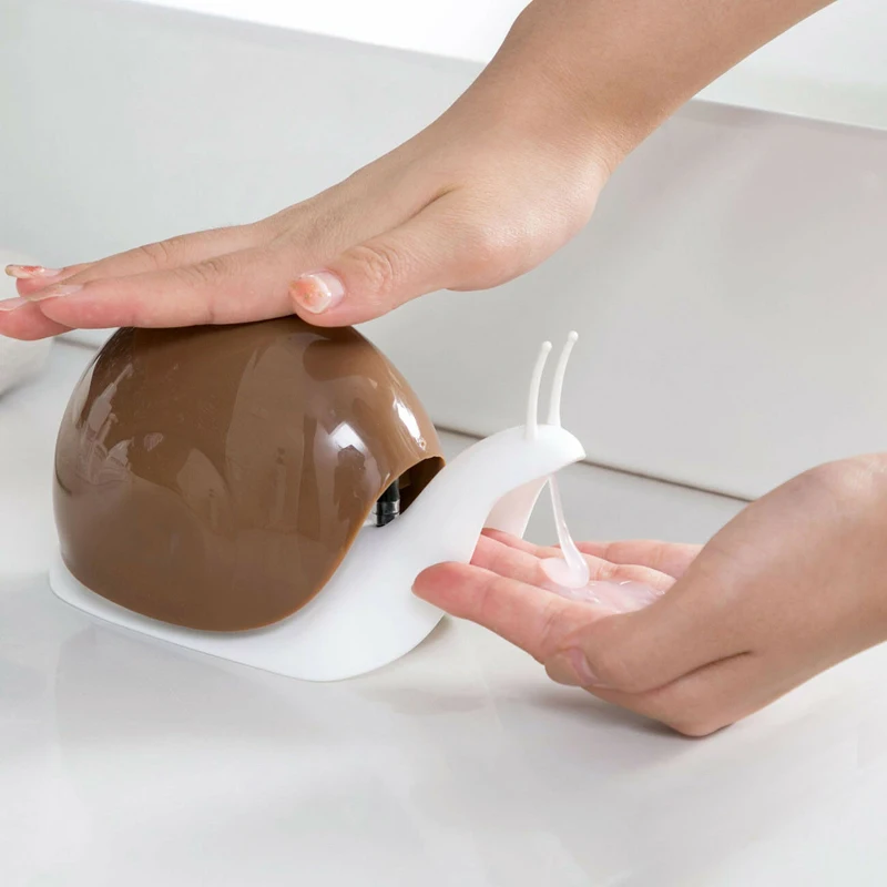 

Portable Cute Snail Soap Dispensers Pressure Hand for Bathroom Plastic Practical Shampoo Shower Gel Container soap saver