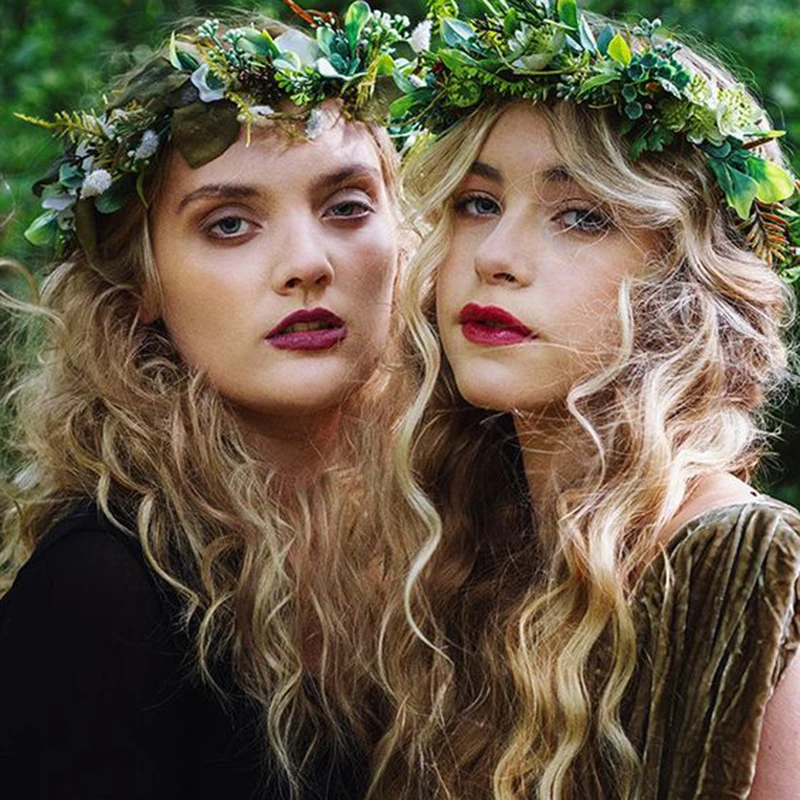 LEVAO Adjustable Floral Wreath Headband Artificial Leaf Flower Crown Head Band Hairbands for Women Boho Bride Wedding Headdress
LEVAO Adjustable Floral Wreath Headband Artificial Leaf Flower Crown Head Band Hairbands for Women Boho Bride Wedding Headdress