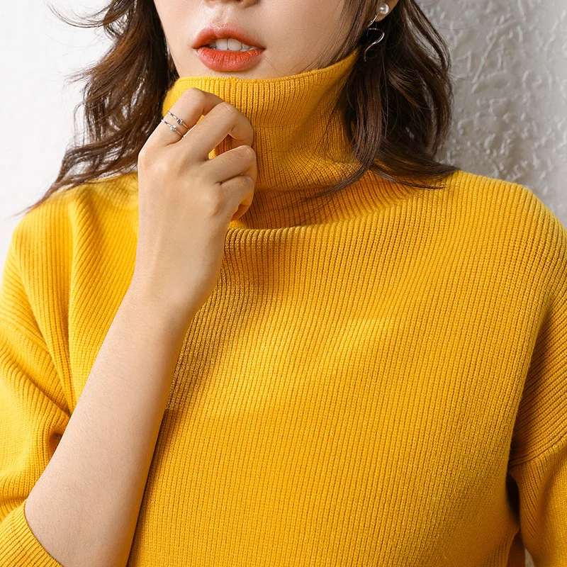 High-collar sweater ladies sweaters with loose bottom and warm knitted sweaters in autumn and winter
High-collar sweater ladies sweaters with loose bottom and warm knitted sweaters in autumn and winter