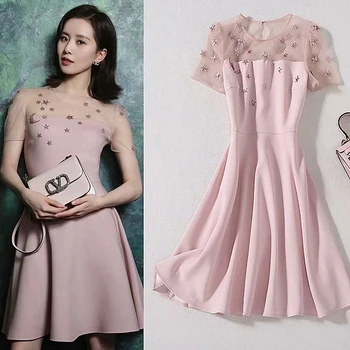 Runway Summer 2020 New Women'S High Quality Sexy Party Vintage Elegant Chic Mesh Splicing Sequin Print Fashion Casual Dress
Runway Summer 2020 New Women'S High Quality Sexy Party Vintage Elegant Chic Mesh Splicing Sequin Print Fashion Casual Dress