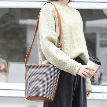 Retro Bucket Women's Crossbody Bag Fashion Houndstooth Shoulder Bag Leather Messenger Bag Ladies Purse Female Handbag Bolsa
Retro Bucket Women's Crossbody Bag Fashion Houndstooth Shoulder Bag Leather Messenger Bag Ladies Purse Female Handbag Bolsa
