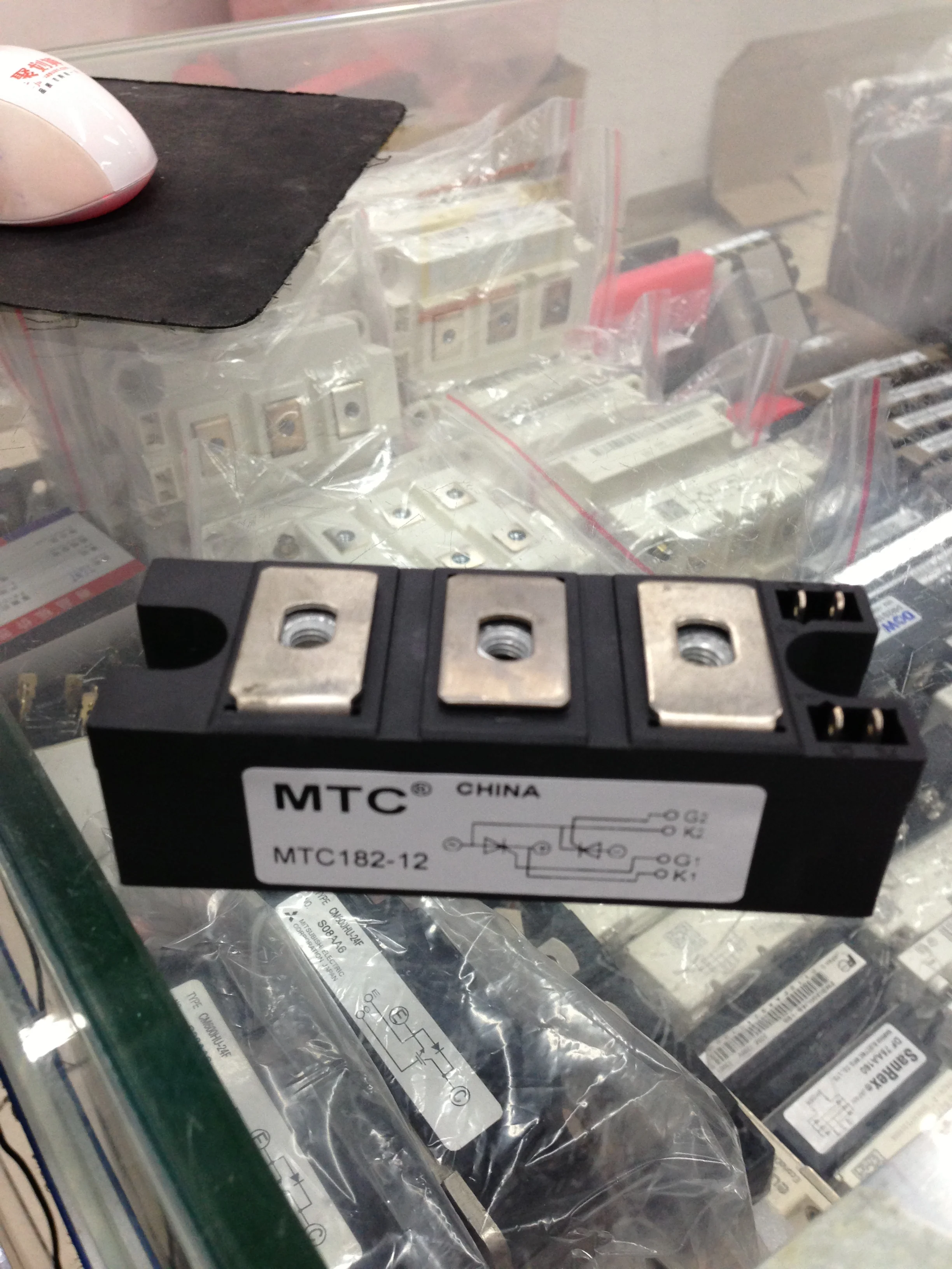 

MTC182A-1200V-1400V-1600V-1800V MTC182-18 MTC180A-1200V-1400V-1600V-1800V MTC180-12-14-16-18 Thyristor Modules new original