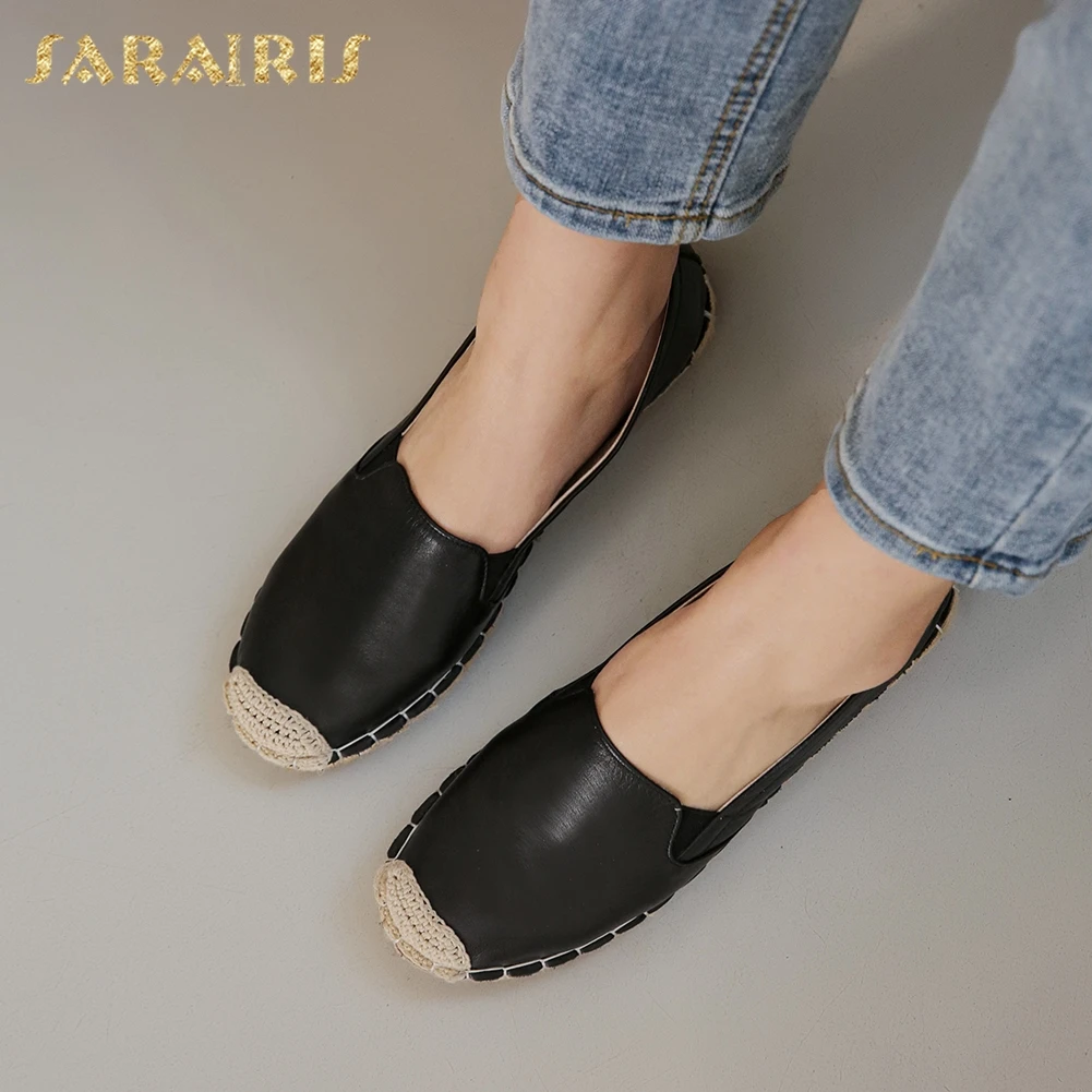 Sarairis Fashion New Design High Quality Boat Shoes Woman Flats Pigskin Slip-On Casual Comfortable Flats Women Shoes Footwear
Sarairis Fashion New Design High Quality Boat Shoes Woman Flats Pigskin Slip-On Casual Comfortable Flats Women Shoes Footwear