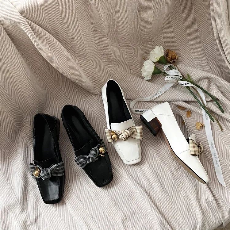 2020 Spring Ultra-Soft Leather Low Heel Elegant Versatile Commuting Crystal Low Heel Graceful Shoes WOMEN'S Genuine Leather Shoe
2020 Spring Ultra-Soft Leather Low Heel Elegant Versatile Commuting Crystal Low Heel Graceful Shoes WOMEN'S Genuine Leather Shoe
