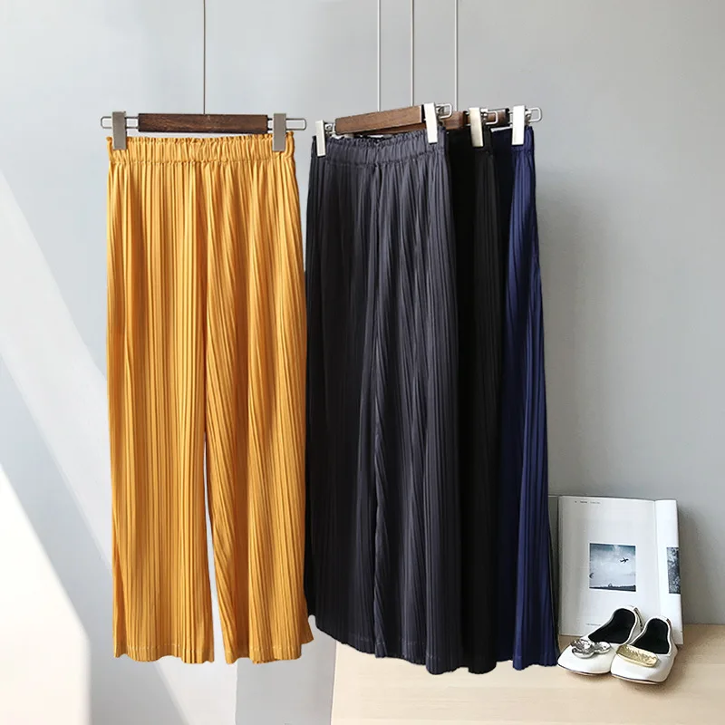 HLHPYHB Women's Pleated Pants Elastic High Waist Wrinkles Trousers Soft And Comfortable Wide Leg Pants Loose Basics Bottoms 
HLHPYHB Women's Pleated Pants Elastic High Waist Wrinkles Trousers Soft And Comfortable Wide Leg Pants Loose Basics Bottoms