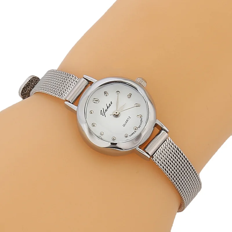 Europe And America Hot Sales Small Fine Watch Strap Small "Watch Header WOMEN'S Bracelet Watch Trend Gold Mesh Belt Quartz Watch
Europe And America Hot Sales Small Fine Watch Strap Small "Watch Header WOMEN'S Bracelet Watch Trend Gold Mesh Belt Quartz Watch