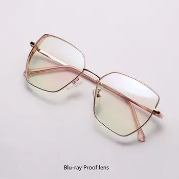 Retro Square Metal Blue Light Eyeglasses Frame Women Men Anti-radiation Plain Mirror Anti-fatigue Computer Goggles Unisex
Retro Square Metal Blue Light Eyeglasses Frame Women Men Anti-radiation Plain Mirror Anti-fatigue Computer Goggles Unisex
