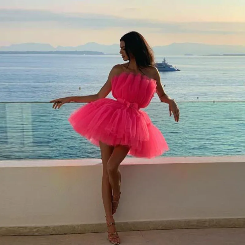 Custom made Hot Pink Short Prom Gowns Off the Shoulder Tiered Tulle Bow Cheap Party Dresses 2019 Chic Formal Dress
Custom made Hot Pink Short Prom Gowns Off the Shoulder Tiered Tulle Bow Cheap Party Dresses 2019 Chic Formal Dress