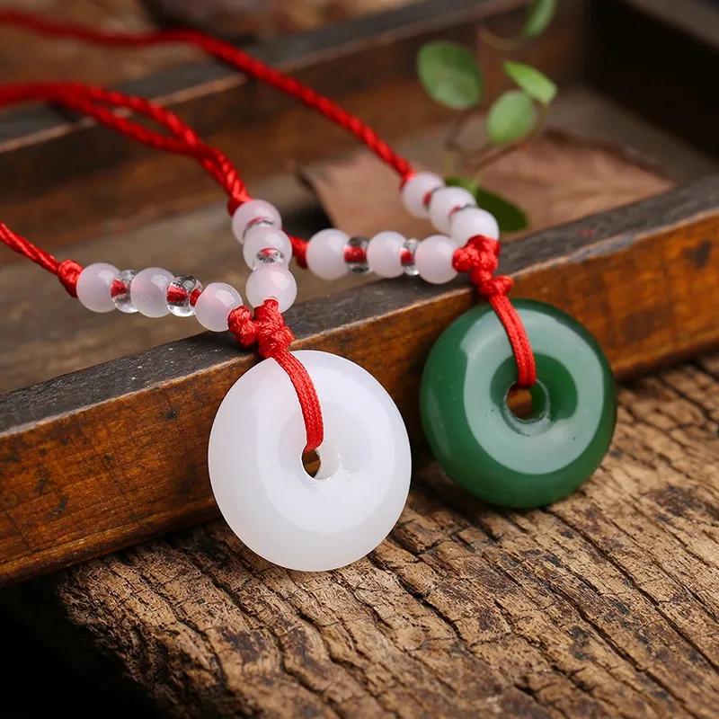 Natural Chinese Agate White Green Safety Buckle Jade Pendant Necklace Fashion Charm Hand Carving Jewelry Blessing Amulet Gifts
Natural Chinese Agate White Green Safety Buckle Jade Pendant Necklace Fashion Charm Hand Carving Jewelry Blessing Amulet Gifts