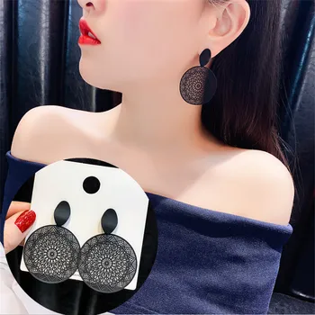 Sexy Black Large Earrings hollow pattern earrings Brincos Celebrity Big Circle Earrings for Women Punk Light Jewelry
Sexy Black Large Earrings hollow pattern earrings Brincos Celebrity Big Circle Earrings for Women Punk Light Jewelry