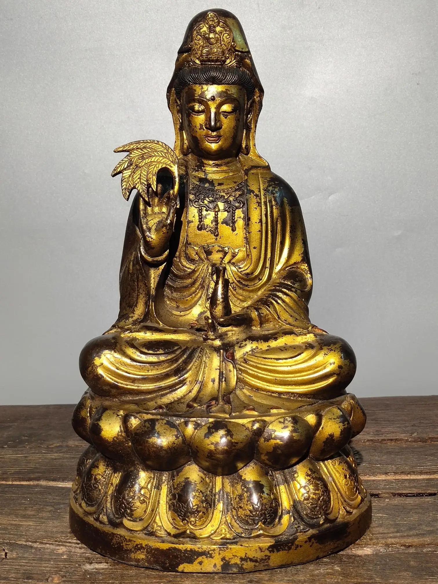 15"Tibetan Temple Collection Bronze Cinnabar Mud gold Clean bottle Guanyin Bodhisattva Lotus Terrace Sitting Buddha Town House
15"Tibetan Temple Collection Bronze Cinnabar Mud gold Clean bottle Guanyin Bodhisattva Lotus Terrace Sitting Buddha Town House