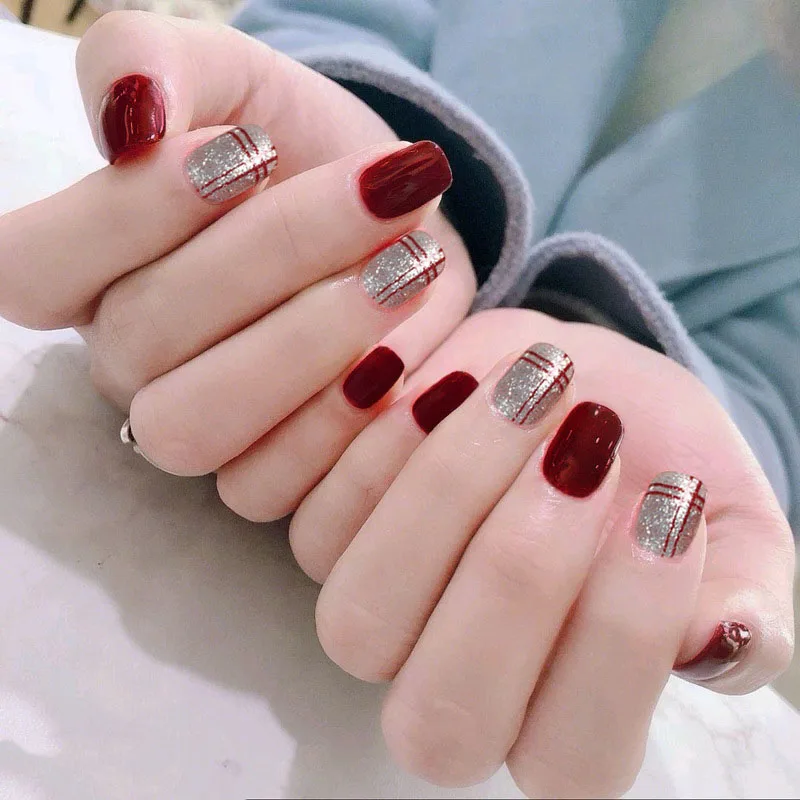 24pcs Press on Wine Red Nail Art Short Square False Nails with Silvery Glitter Wedding Nail Tip Full Nail Polish with Glue
24pcs Press on Wine Red Nail Art Short Square False Nails with Silvery Glitter Wedding Nail Tip Full Nail Polish with Glue