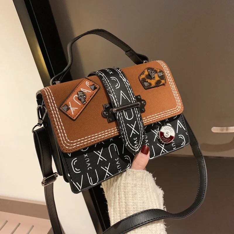 Style Interior Decoration Gender Pattern Type Shape Main Material Occasion Place of Origin Closure Type Lining Material Hardness
Style Interior Decoration Gender Pattern Type Shape Main Material Occasion Place of Origin Closure Type Lining Material Hardness