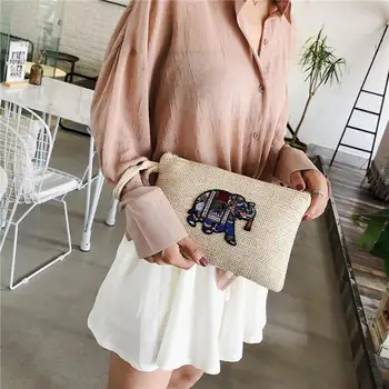 Portable Straw Wristlet Clutch Women Knitting Zipper Large Capacity Makeup Bags Splicing Woven Phone Money Handbags
Portable Straw Wristlet Clutch Women Knitting Zipper Large Capacity Makeup Bags Splicing Woven Phone Money Handbags