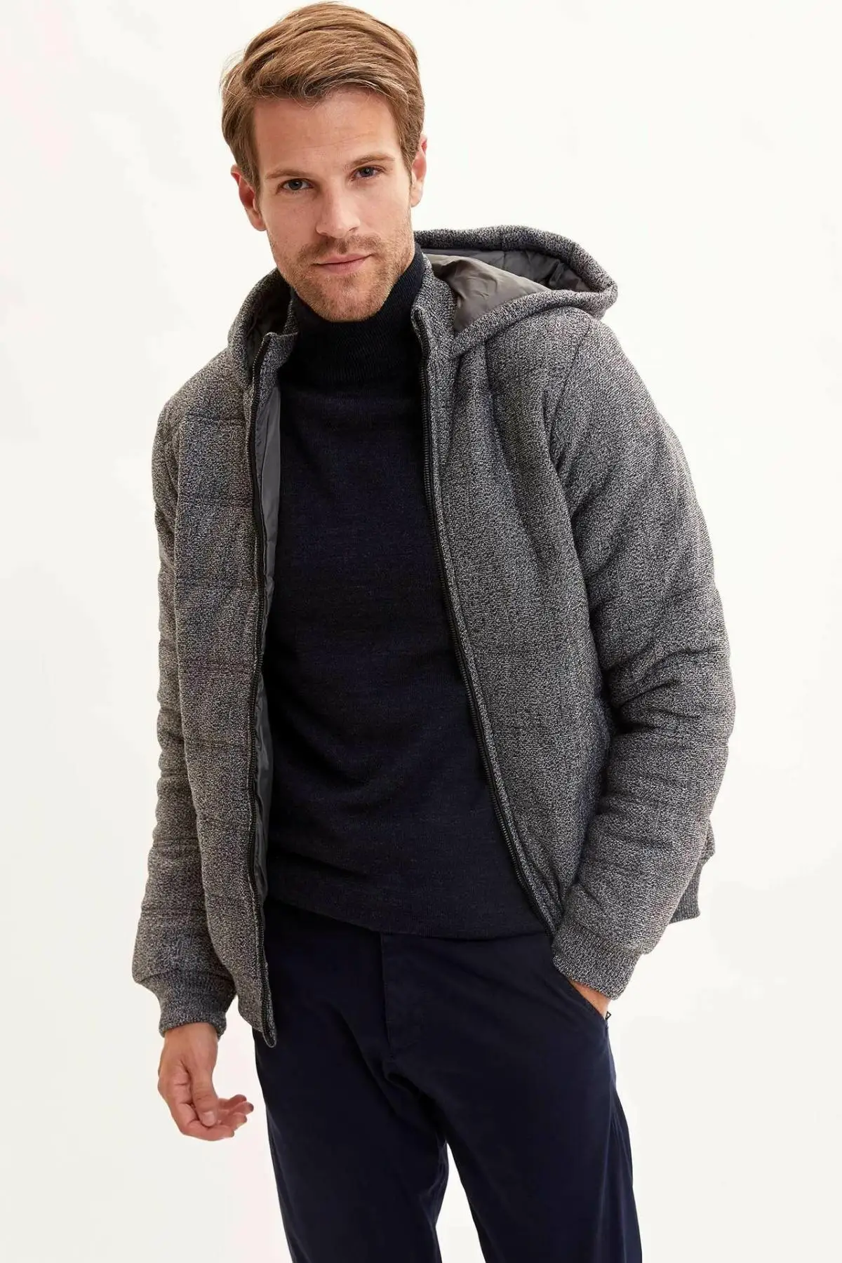 DeFacto Man Fashion Zipper Pure Color Hoodies Thicken Jacket Male Casual Loose Coat Men Spring Autumn New -L1243AZ19WN 
DeFacto Man Fashion Zipper Pure Color Hoodies Thicken Jacket Male Casual Loose Coat Men Spring Autumn New -L1243AZ19WN
