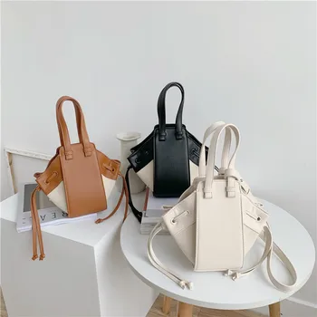 fashion Korean version of the new female bag 2020 spring and summer stitching color one-shoulder portable large-capacity bucket 
fashion Korean version of the new female bag 2020 spring and summer stitching color one-shoulder portable large-capacity bucket