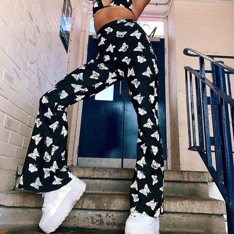 New 2020 European and American Summer Women's Casual Reflective Butterfly Printed Milk Slim Silk Bell-bottom Pants Women
New 2020 European and American Summer Women's Casual Reflective Butterfly Printed Milk Slim Silk Bell-bottom Pants Women