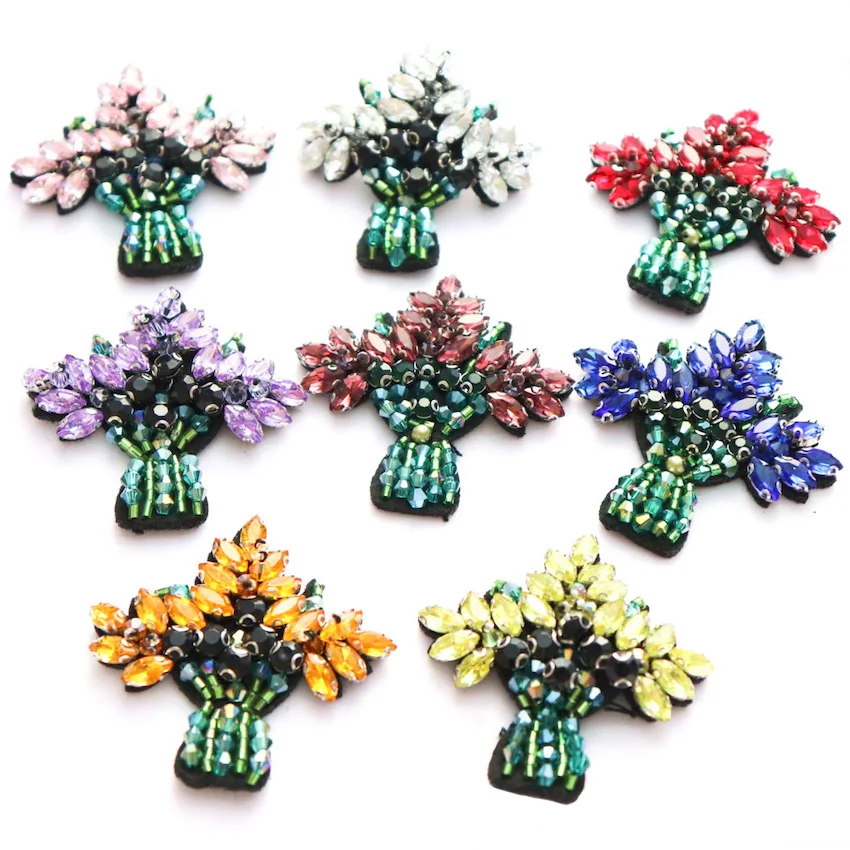 1Pcs Beautiful Bunch of Flowers Rhinestone Glass Beaded Patches Handmade Clothes Applique Patches for DIY Clothes Brooch LSHB931
1Pcs Beautiful Bunch of Flowers Rhinestone Glass Beaded Patches Handmade Clothes Applique Patches for DIY Clothes Brooch LSHB931