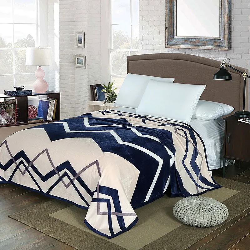 Cloud velvet warm home sofa blanket, flannel soft bed cover for Children youth and adult in autumn and winter, free shipping
Cloud velvet warm home sofa blanket, flannel soft bed cover for Children youth and adult in autumn and winter, free shipping