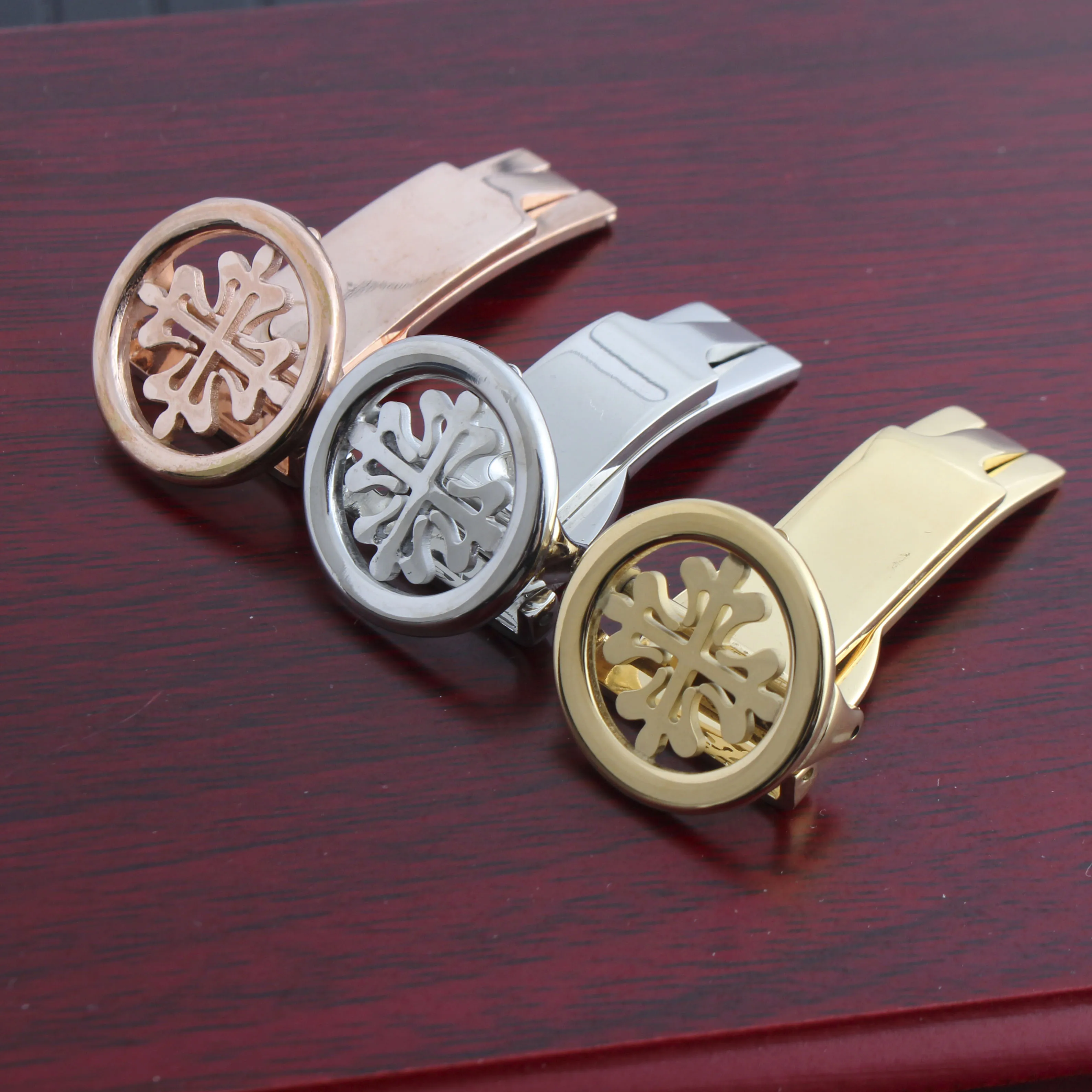 Пряжка для часов из нержавеющей стали, складная Пряжка для часов patek phillippe с аксессуарами 18 мм 20 мм
Пряжка для часов из нержавеющей стали, складная Пряжка для часов patek phillippe с аксессуарами 18 мм 20 мм