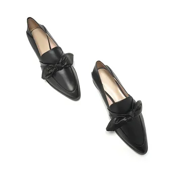 Brand designer flat shoes 2019 spring and autumn new fashion pointed a pedal bow lazy shoes women's shoes
Brand designer flat shoes 2019 spring and autumn new fashion pointed a pedal bow lazy shoes women's shoes