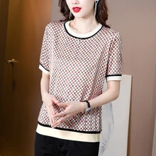 2021 Summer Silk Satin Women Blouse Short-sleeved Print Famele Shirts O-Neck Geometric T-shirt OL Fashion Woman Tops and Blouses
2021 Summer Silk Satin Women Blouse Short-sleeved Print Famele Shirts O-Neck Geometric T-shirt OL Fashion Woman Tops and Blouses