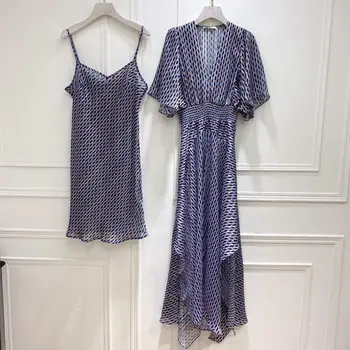 Women Dress 2020 Spring / Summer New Short Sleeve V-neck Waist Printed Crepe Midi dress
Women Dress 2020 Spring / Summer New Short Sleeve V-neck Waist Printed Crepe Midi dress