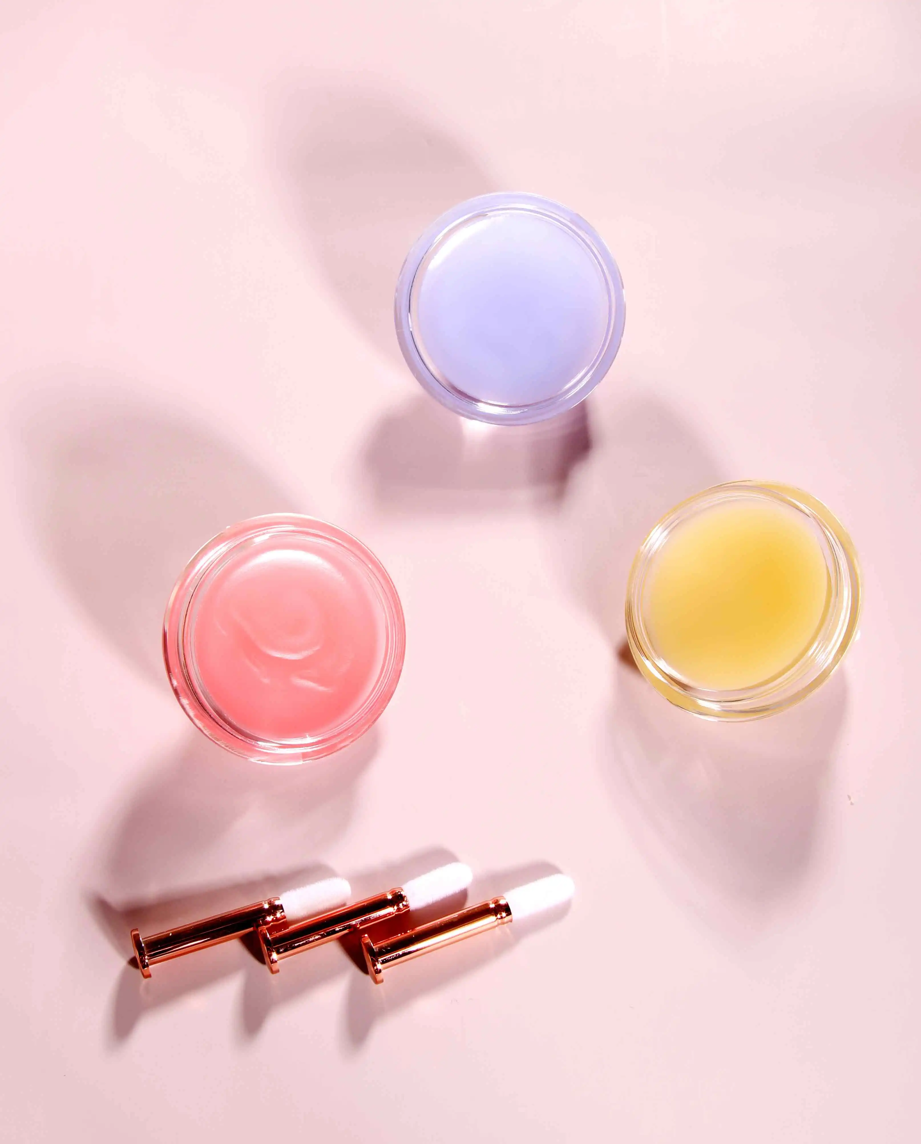 lip mask with brush temperature change color pink transparent