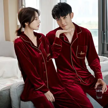 2020 Couple Velvet 2-Piece Sleepwear Simple Comfortable Pajamas For Men And Women Autumn Winter Multicolor Trend Explosion
2020 Couple Velvet 2-Piece Sleepwear Simple Comfortable Pajamas For Men And Women Autumn Winter Multicolor Trend Explosion