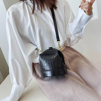 Crocodile Bucket Bag Women's Crossbody Bag Designer Luxury Handbag Female Retro Shoulder Messenger Bags Mini Bowling Pouch
Crocodile Bucket Bag Women's Crossbody Bag Designer Luxury Handbag Female Retro Shoulder Messenger Bags Mini Bowling Pouch