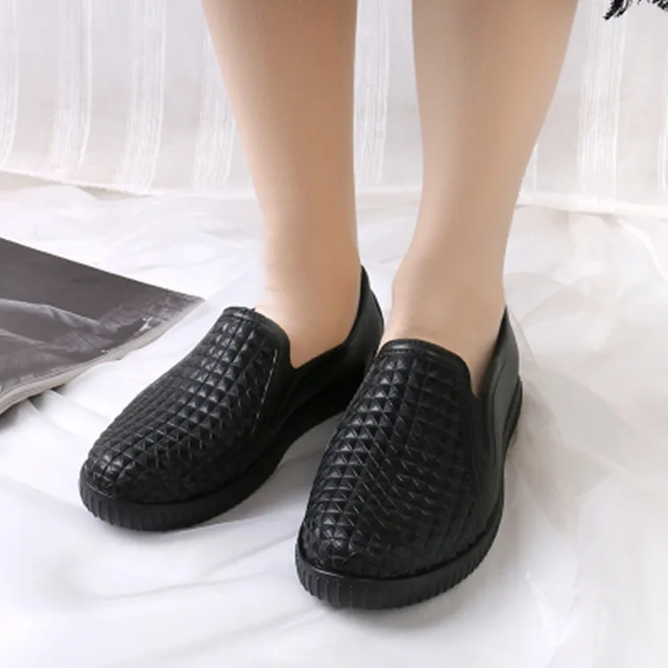New Style Blowing Plastic Sandals Women's Summer Waterproof Anti-slip Wear-Resistant Kitchen Nurses Work Shoes Mom Casual Sandal
New Style Blowing Plastic Sandals Women's Summer Waterproof Anti-slip Wear-Resistant Kitchen Nurses Work Shoes Mom Casual Sandal