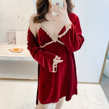2020 autumn and winter new products gold velvet female two-piece suit sexy suspender nightdress home service night dress
2020 autumn and winter new products gold velvet female two-piece suit sexy suspender nightdress home service night dress