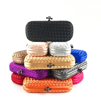 Women Silk Fabric Handbag Pure Color Metal Frame Chain Strap Diamond Pattern Evening Bag Lady Fashion Crossbody Shoulder Bag
Women Silk Fabric Handbag Pure Color Metal Frame Chain Strap Diamond Pattern Evening Bag Lady Fashion Crossbody Shoulder Bag