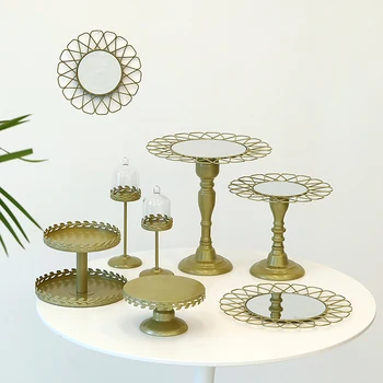 SWEETGO Gold cake stand set shine baking finish paint sunflower metal glass trays tableware Home decoration party supplier 
SWEETGO Gold cake stand set shine baking finish paint sunflower metal glass trays tableware Home decoration party supplier